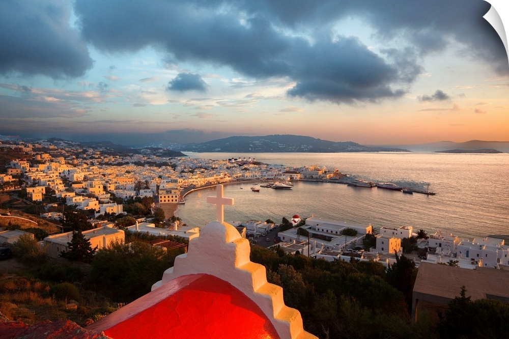 Greece, Cyclades, Mikonos island, harbour.