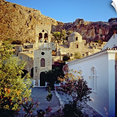 Greece, Peloponnese, Platia Dsami square and Christo Elkomenos church