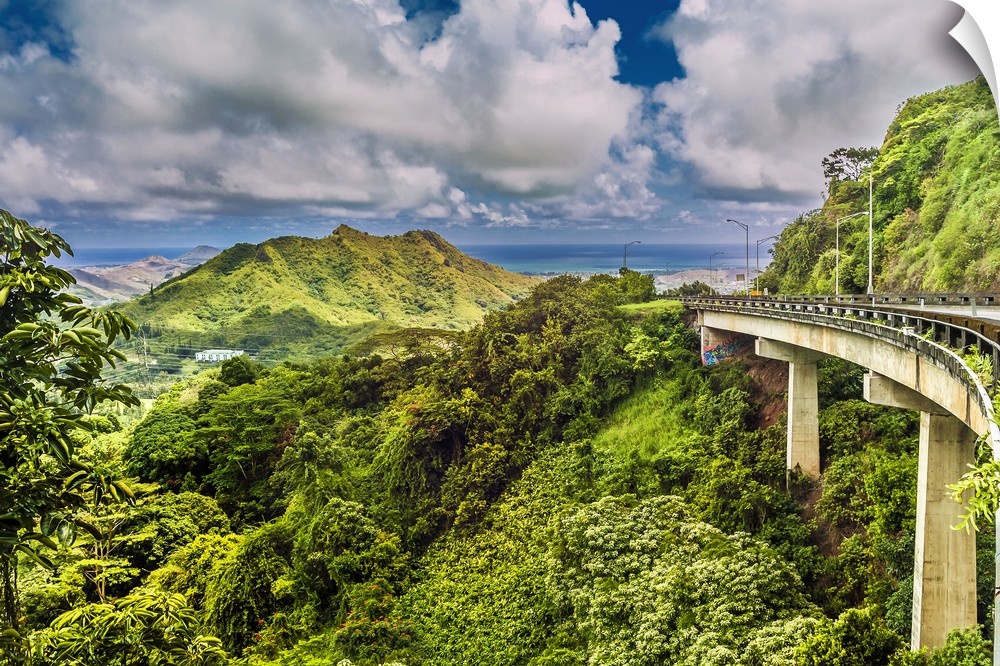 Hawaii, Oahu view of the Pali Highway.