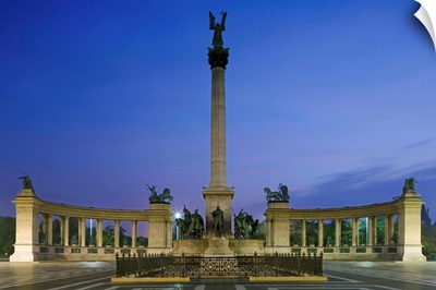 Hungary, Budapest, Millenary Monument at Heroes Square 'Hosok Tere'