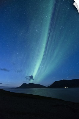 Iceland, Snaefellsnes, Northern lights near Grundarfjordur