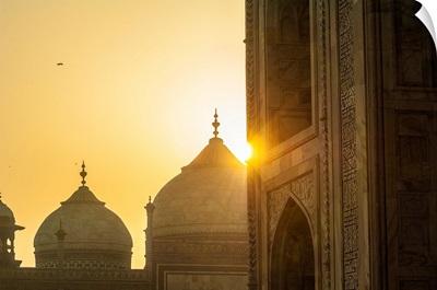 India, Agra, Taj Mahal, A Mausoleum Built In Memory Of Shah Jahan's Third Wife