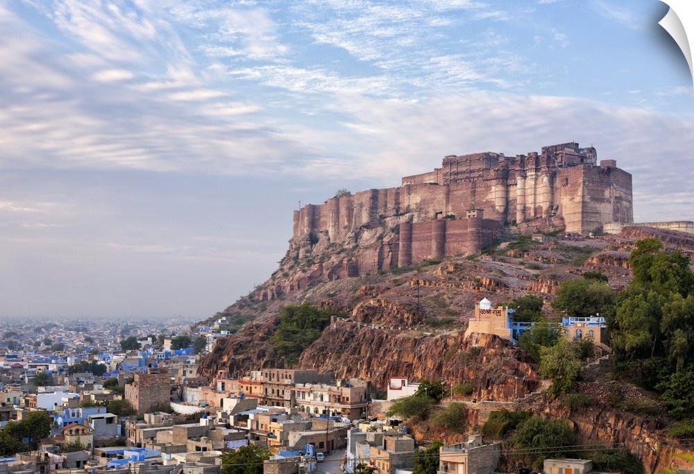India, Rajasthan, Jodhpur, Mehrangarh Fort and the city.