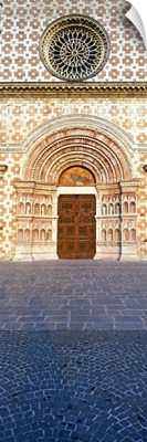 Italy, Abruzzo, L'Aquila, Basilica di Santa Maria di Collemaggio, facade