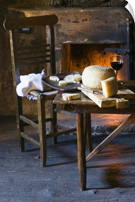 Italy, Abruzzo, Santo Stefano di Sessanio, Pecorino cheese, Albergo Diffuso Sextantio