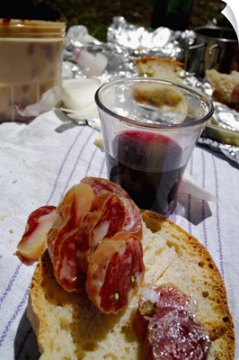 Italy, Calabria, Pollino National Park, Piani del Pollino, picnic with local products