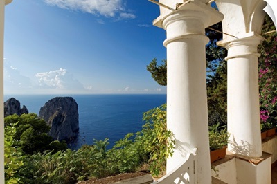 Italy, Campania, Capri, View from Punta Tragara towards Faraglioni