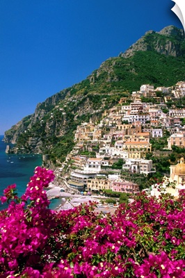 Italy, Campania, Peninsula of Sorrento, Positano, View of the town
