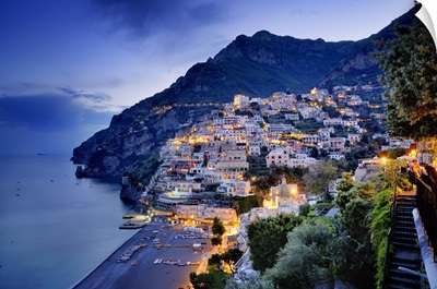 Italy, Campania, Tyrrhenian coast, Positano, Peninsula of Sorrento, Evening
