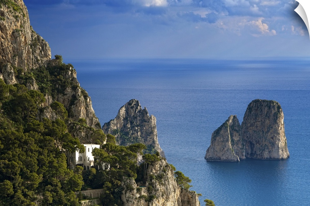 Italy, Campania, Mediterranean sea, Tyrrhenian sea, Napoli district, Capri, Faraglioni, famous rock stacks.