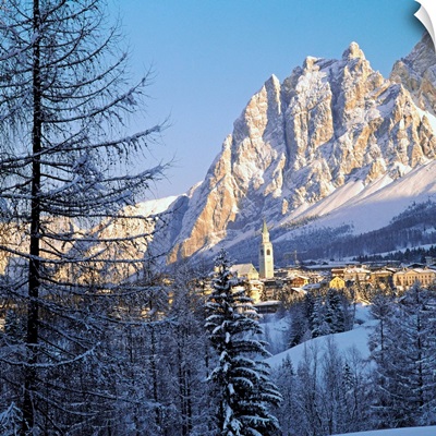 Italy, Dolomite, Belluno, Cortina, Panorama towards Pomagagnon group