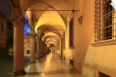 Italy, Emilia-Romagna, Bologna, Arcades and Santo Stefano church in background