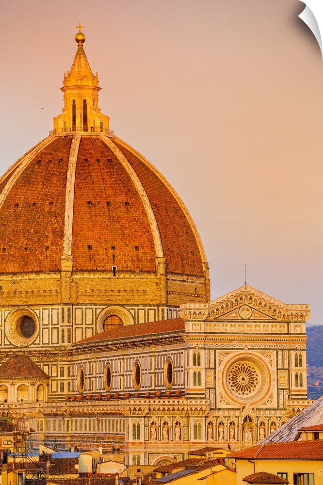 Italy, Tuscany, Firenze district, Florence, Duomo Santa Maria del Fiore, Duomo at sunset.