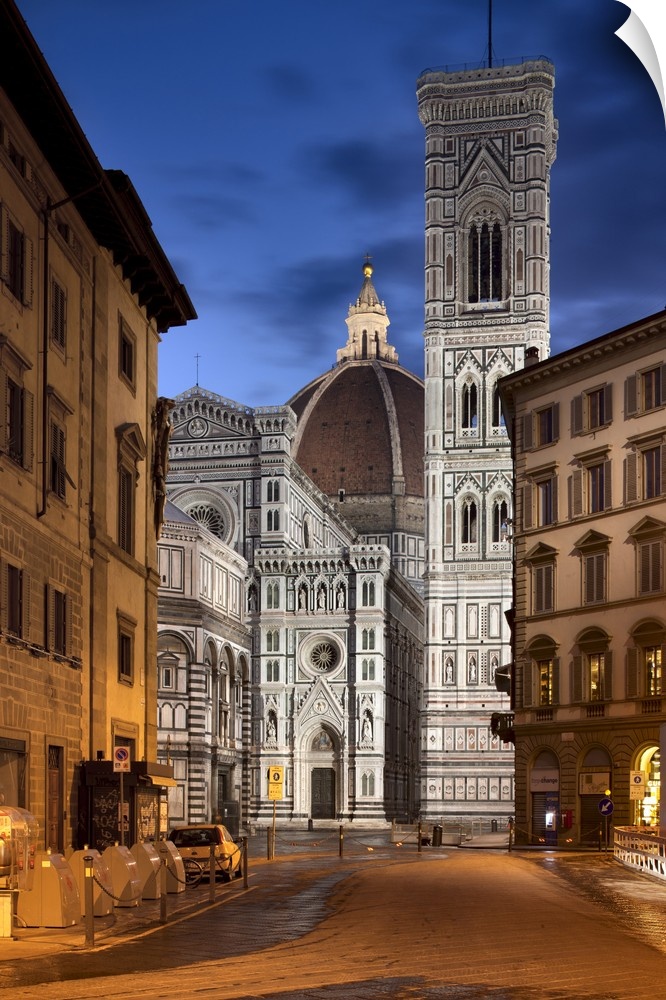 Italy, Tuscany, Firenze district, Florence, Piazza Duomo, Duomo Santa Maria del Fiore, Santa Maria del Fiore Cathedral.