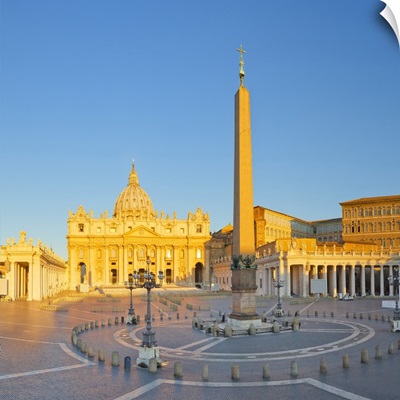 Italy, Latium, Vatican City, Rome, Saint Peter's Square, Saint Peter's Basilica
