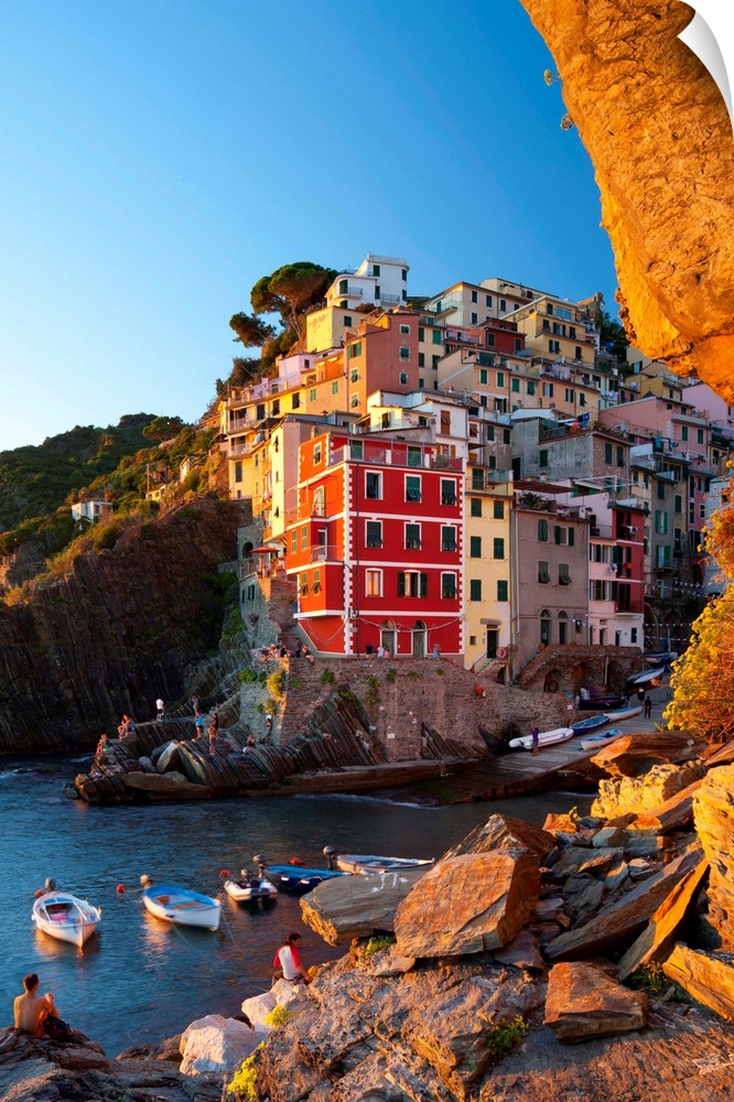 Italy, Liguria, La Spezia district, Mediterranean sea, Ligurian sea, Ligurian Riviera, Cinque Terre, Riomaggiore village.