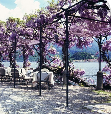 Italy, Lombardy, Como Lake, Tremezzo, Restaurant on lakeside