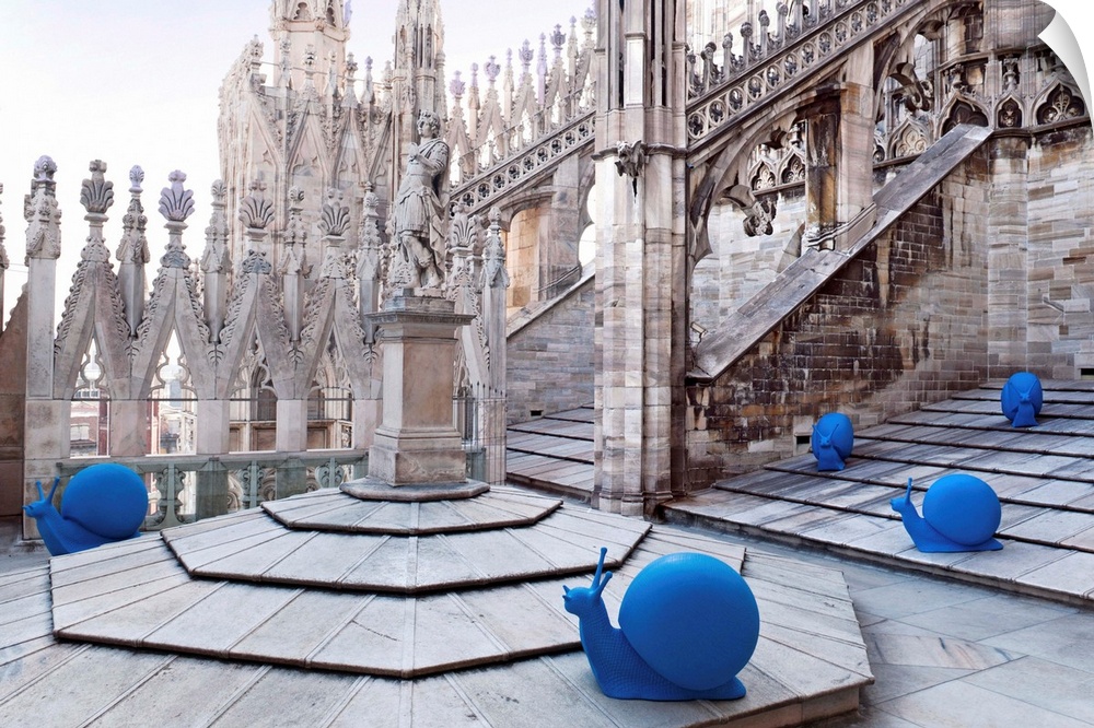 Italy, Milan, Milan Cathedral, Blue plastic-made snails spread among the Cathedrals spires to gather funds for restorations.