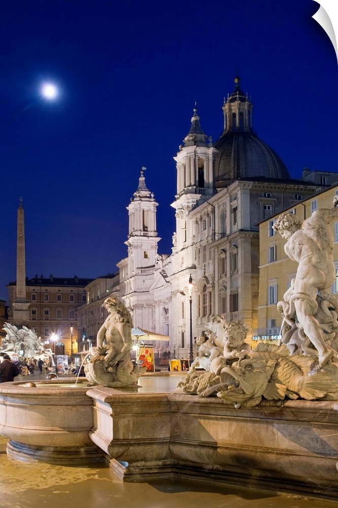 Italy, Rome, Piazza Navona, square with Neptune's fountain and Church of Sant'Agnese