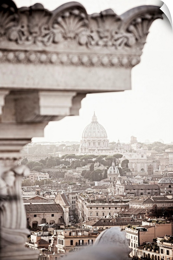 Italy, Rome, St Peter's Basilica, Panoramic view of Rome with San Pietro (Saint Peter) dome.