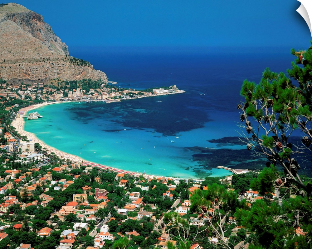 Italy, Sicily, Palermo, Mondello Beach