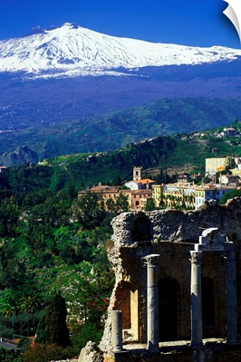 Italy, Sicily, Taormina, Greek theatre, Mount Etna in background