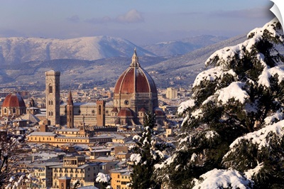 Italy, Tuscany, Duomo Santa Maria del Fiore, Florence with snow and Cathedral