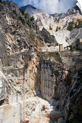 Italy, Tuscany, Massa-Carrara district, Carrara, Marble quarry near Torano