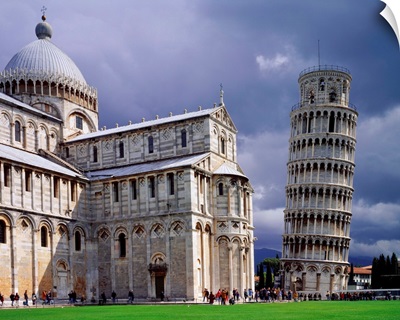 Italy, Tuscany, Pisa, Miracle Square, Leaning Tower, Duomo and campanile