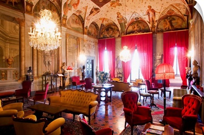 Italy, Tuscany, San Giuliano Terme, Villa di Corliano, main sitting room