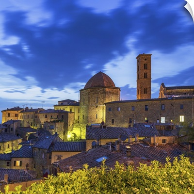 Italy, Tuscany, Volterra, Town With The Octagonal Dome Of Battistero Di San Giovanni