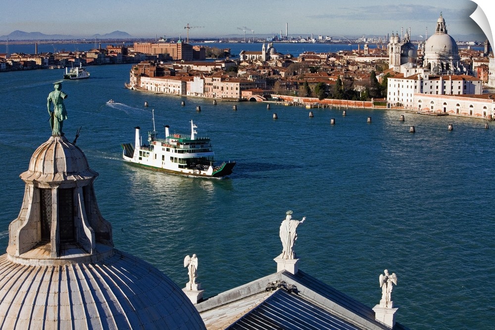 Italy, Veneto, Venetian Lagoon, Adriatic Coast, Venice, Venezia, San Giorgio Maggiore, View from bell tower towards Giudec...