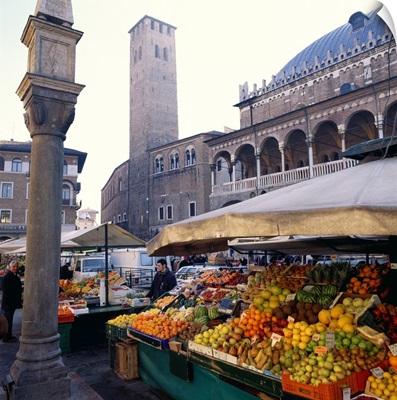 Italy, Veneto, Padova, Piazza della Frutta