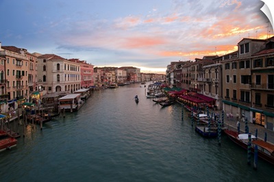 Italy, Veneto, Venice, Grand Canal, View of the sunset from the Rialto Bridge