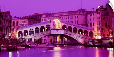 Italy, Veneto, Venice, Ponte di Rialto and Canal Grande