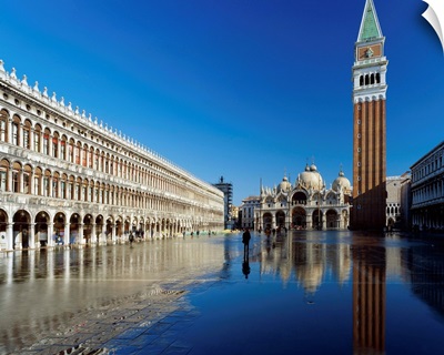 Italy, Venice, St. Mark's Square and Procuratie Vecchie, floored