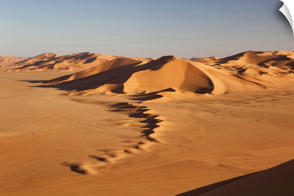 Libya, Fezzan, Sahara Desert, Idehan Murzuq dunes in the southern Libyan Desert