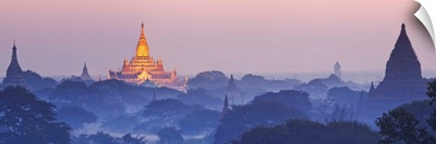 Myanmar, Mandalay, Bagan, Sunrise over the plain of Bagan