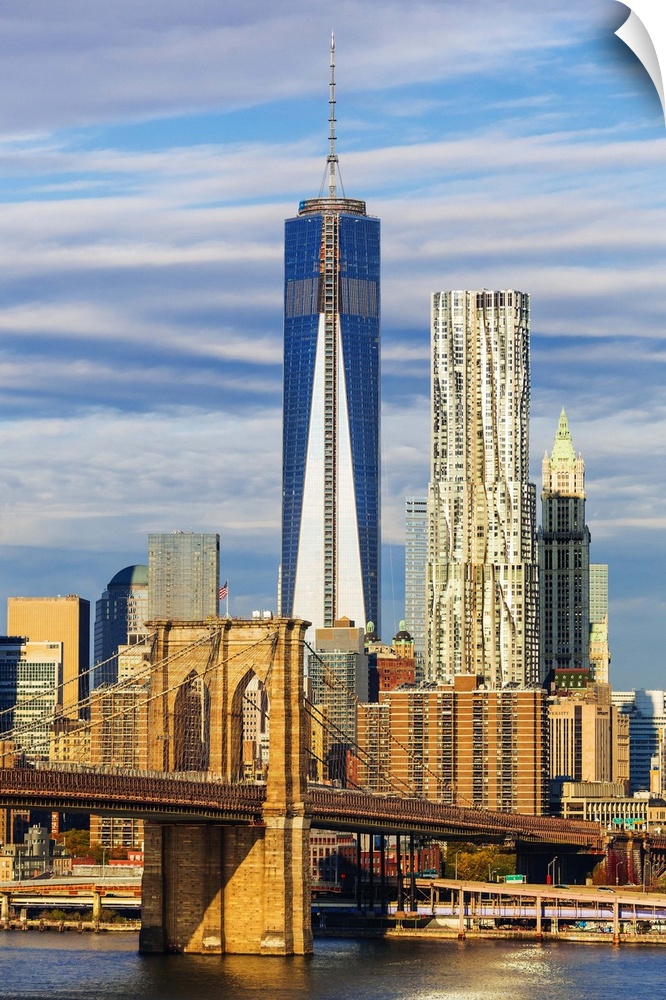 USA, New York City, East River, Manhattan, Brooklyn Bridge, The bridge with the Freedom Tower in the background.