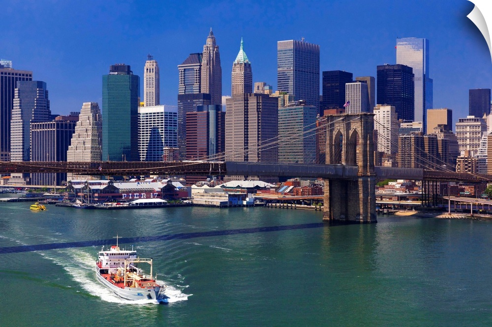 USA, New York City, East River, Manhattan, Brooklyn Bridge, View from Manhattan bridge.