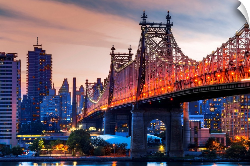 New York City, Ed Koch Queensboro Bridge at sunset.