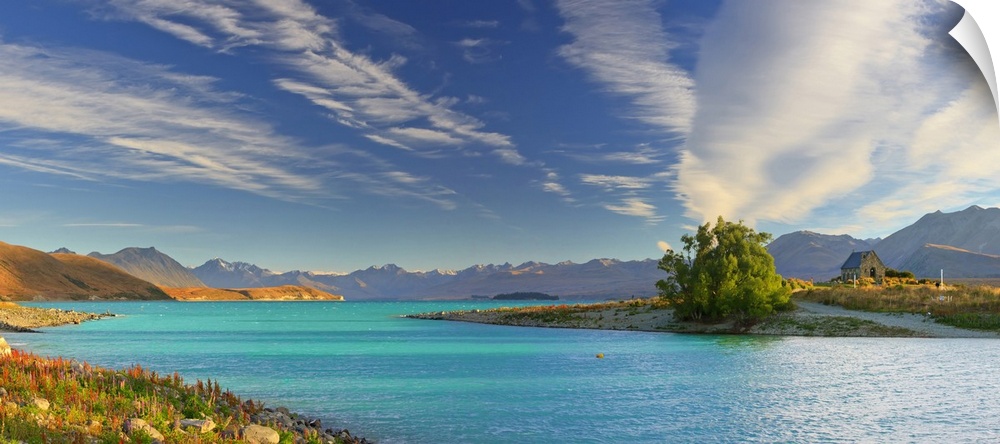 New Zealand, South Island, Canterbury, Tekapo lake at sunrise