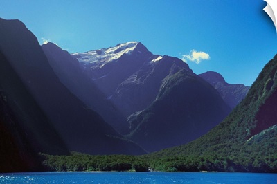New Zealand, South Island, West Coast, Milford Sound fjord