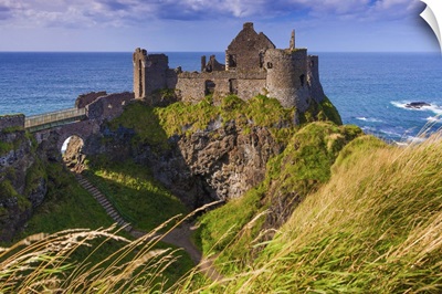 Northern Ireland, Great Britain, Antrim, Dunluce Castle ruins, Causeway Coast