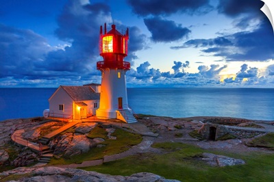 Norway, Vest-Agder, Scandinavia, Lindesnes, Lindesnes Fyr Lighthouse At Sunset