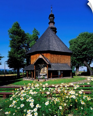 Poland, Malopolskie, Beskid Niski region, chapel