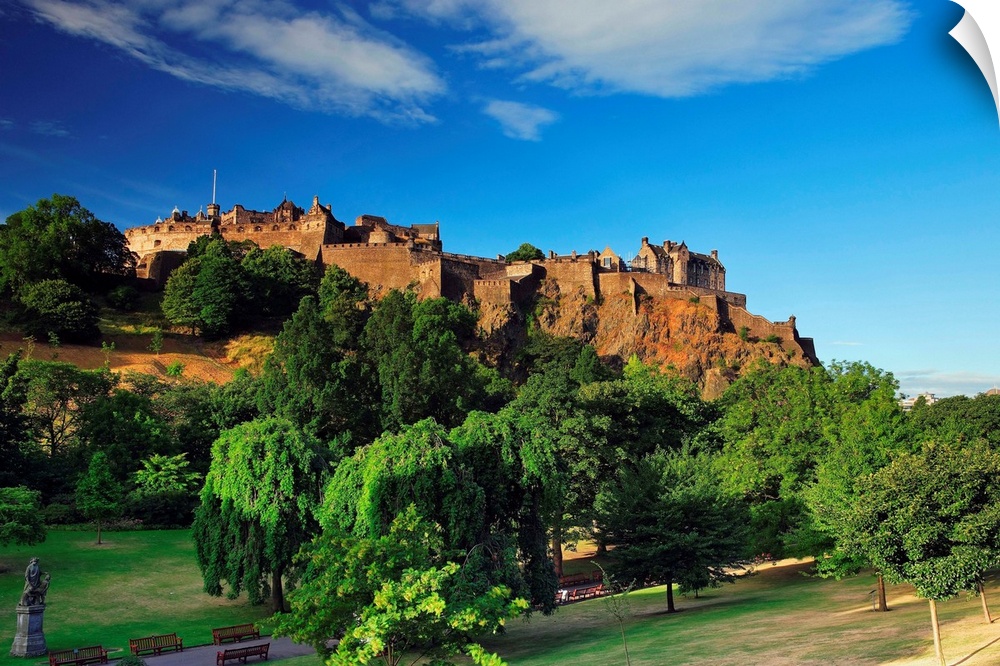 United Kingdom, UK, Scotland, Edinburgh, View from Princes Street Gardens towards the Edinburgh Castle