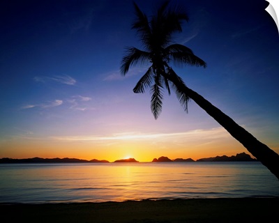 Southeast Asia, Philippines, Palawan, El Nido bay, sunset