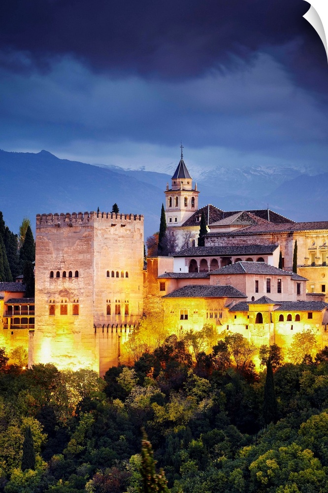 Spain, Andalusia, Mediterranean area, Granada district, Granada, Alhambra Palace, Alhambra Palace at night