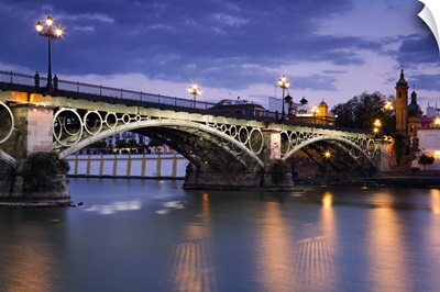 Spain, Andalusia, Seville, Puente de Isabel II across the Rio Guadalquivir